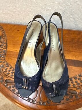 Karen Scott Black Slingback Heels Size 8.5 Peep Toe Comfort Classic